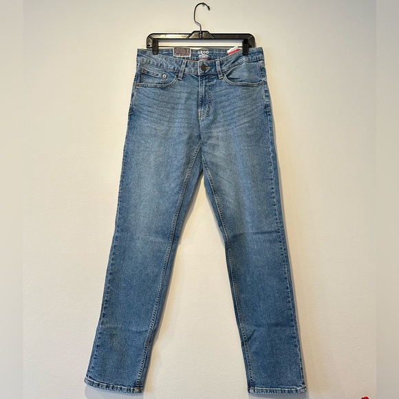 IZOD Men’s Straight Fit Comfort Stretch Jeans - Picture 6 of 13